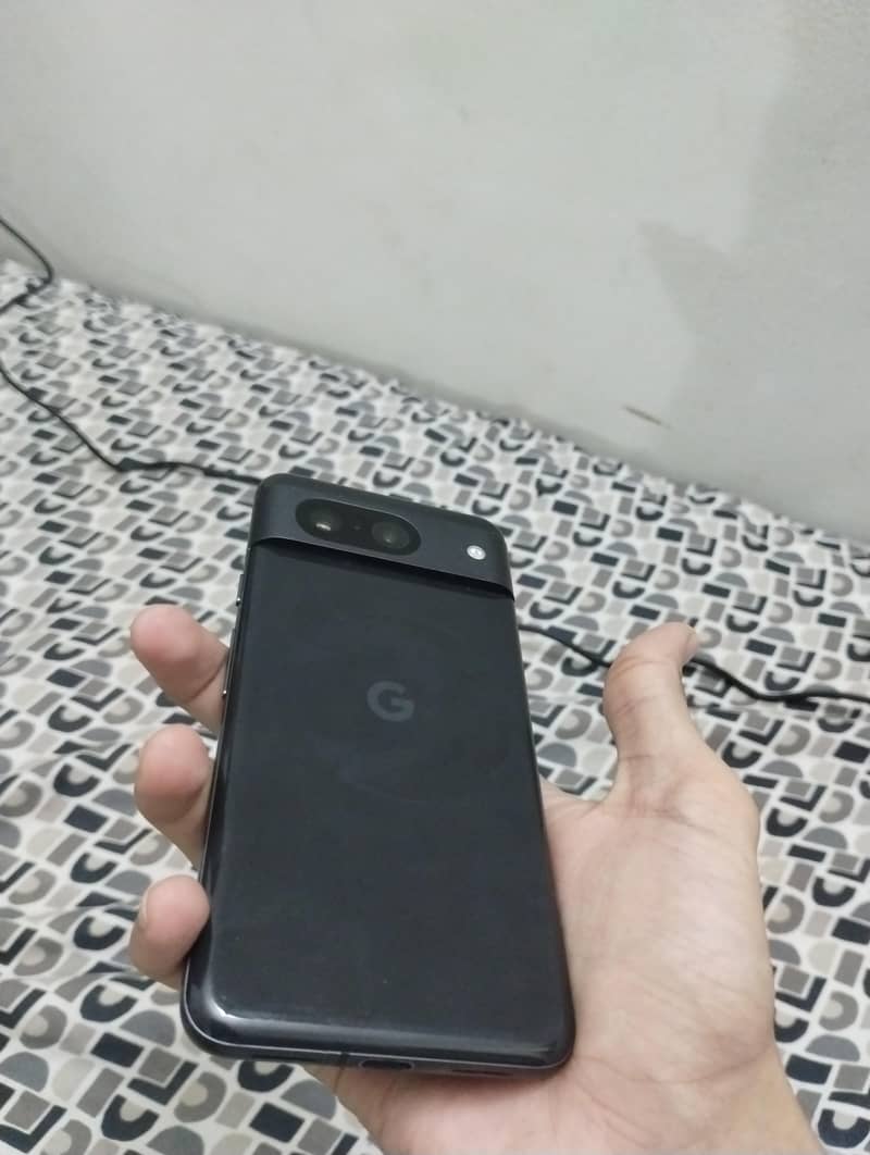 Google Pixel 8 6