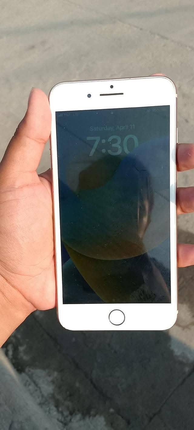 iPhone 8 Plus 2