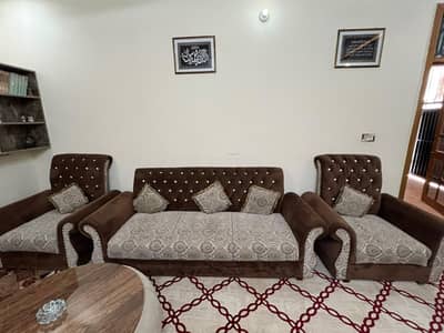 5 seater sofa with tables