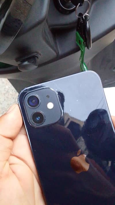 Apple iPhone 12