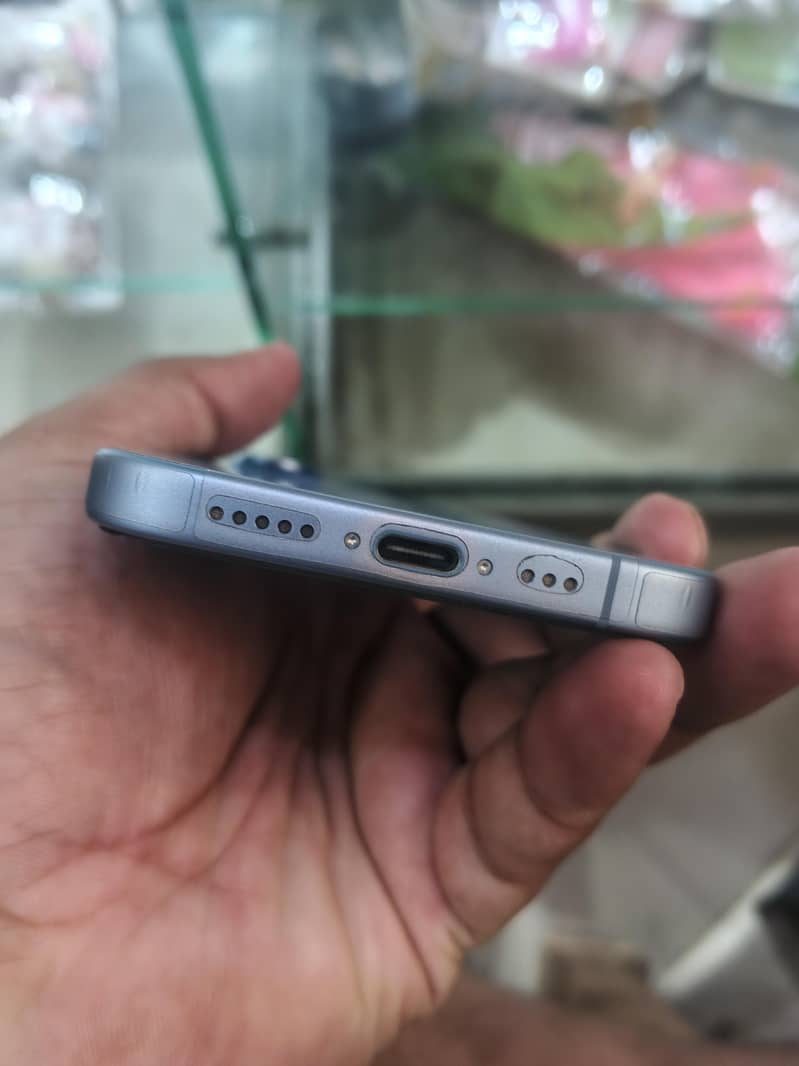 Apple iPhone 17 2