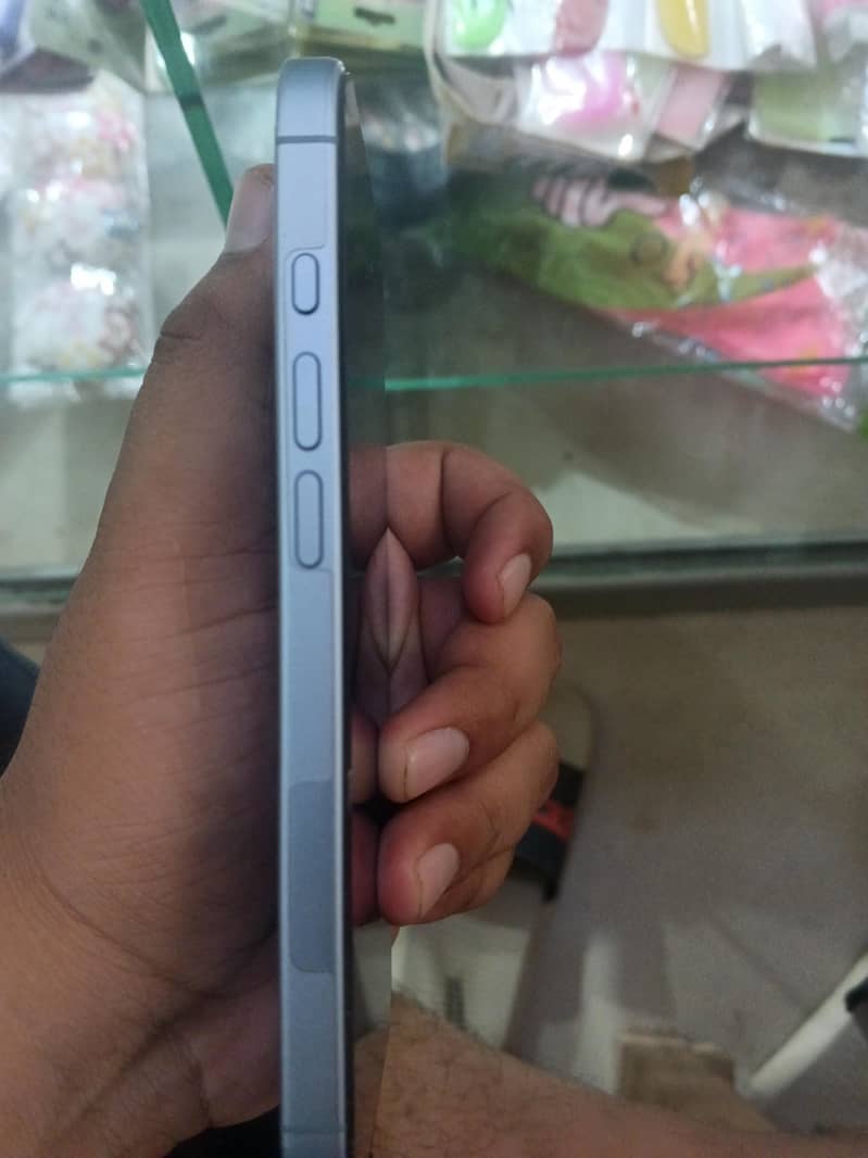 Apple iPhone 17 3