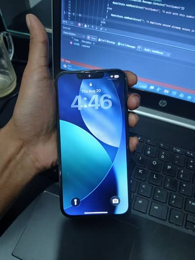 Apple iPhone 13 JV (128GB BH 87) NO DENT OR SCRATCH