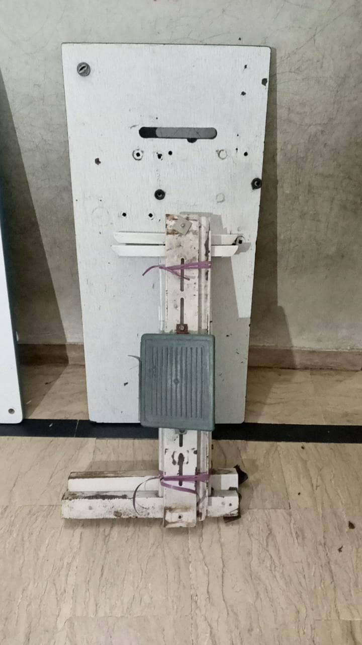 singer machine table stand 1