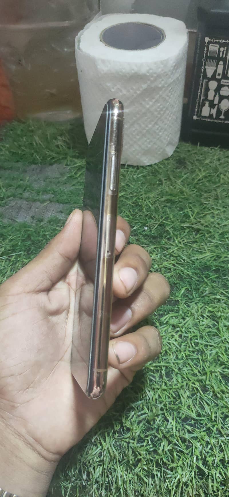 Apple iPhone XS 4