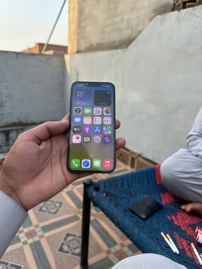 Apple iPhone 14