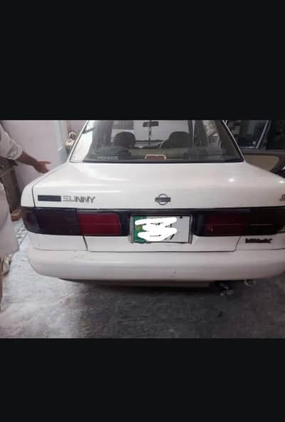 Nissan Sunny 1993 model