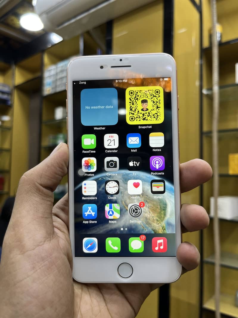 Apple iPhone 8 Plus 5