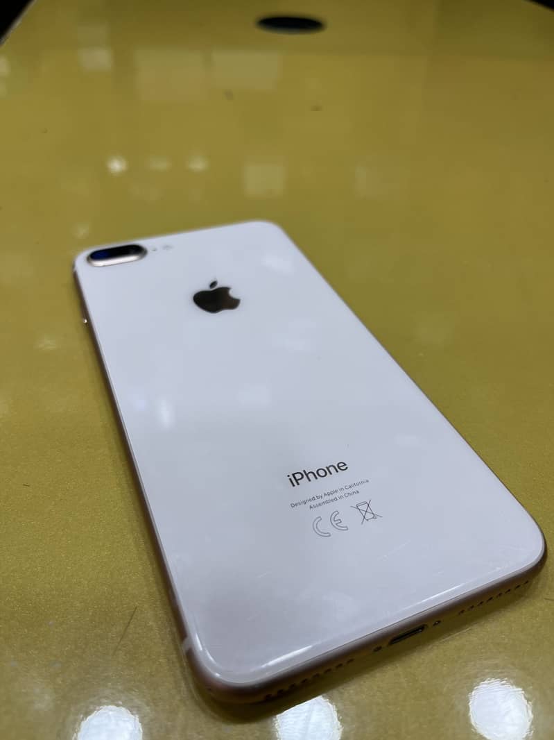 Apple iPhone 8 Plus 6