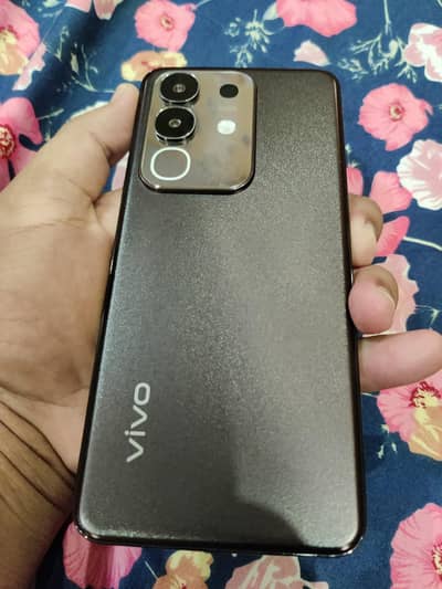 Vivo Y29 10/10 like new