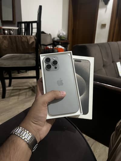 Apple iPhone 15 Pro Max 256 With Box