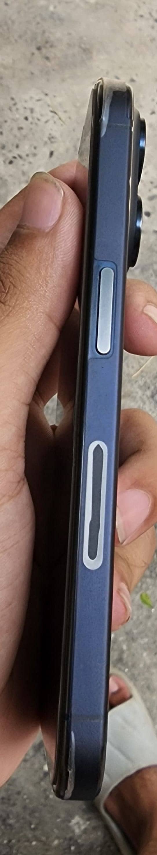 Apple iPhone 15 Pro 6