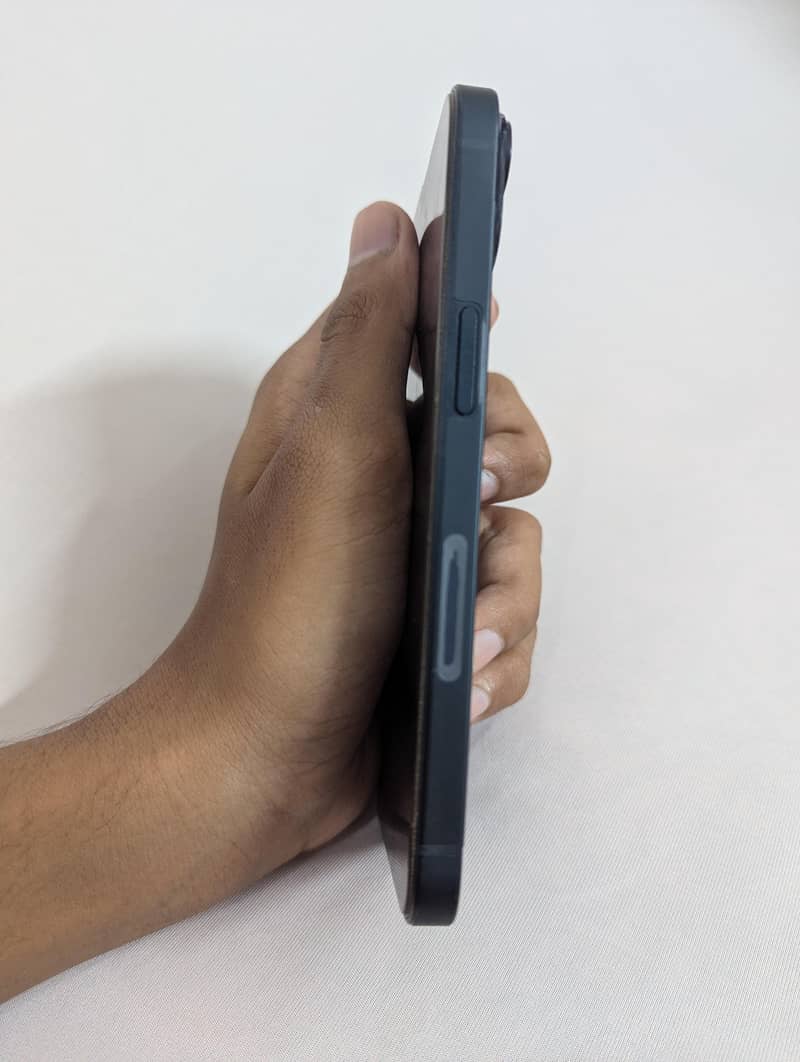 Apple iPhone 14 4
