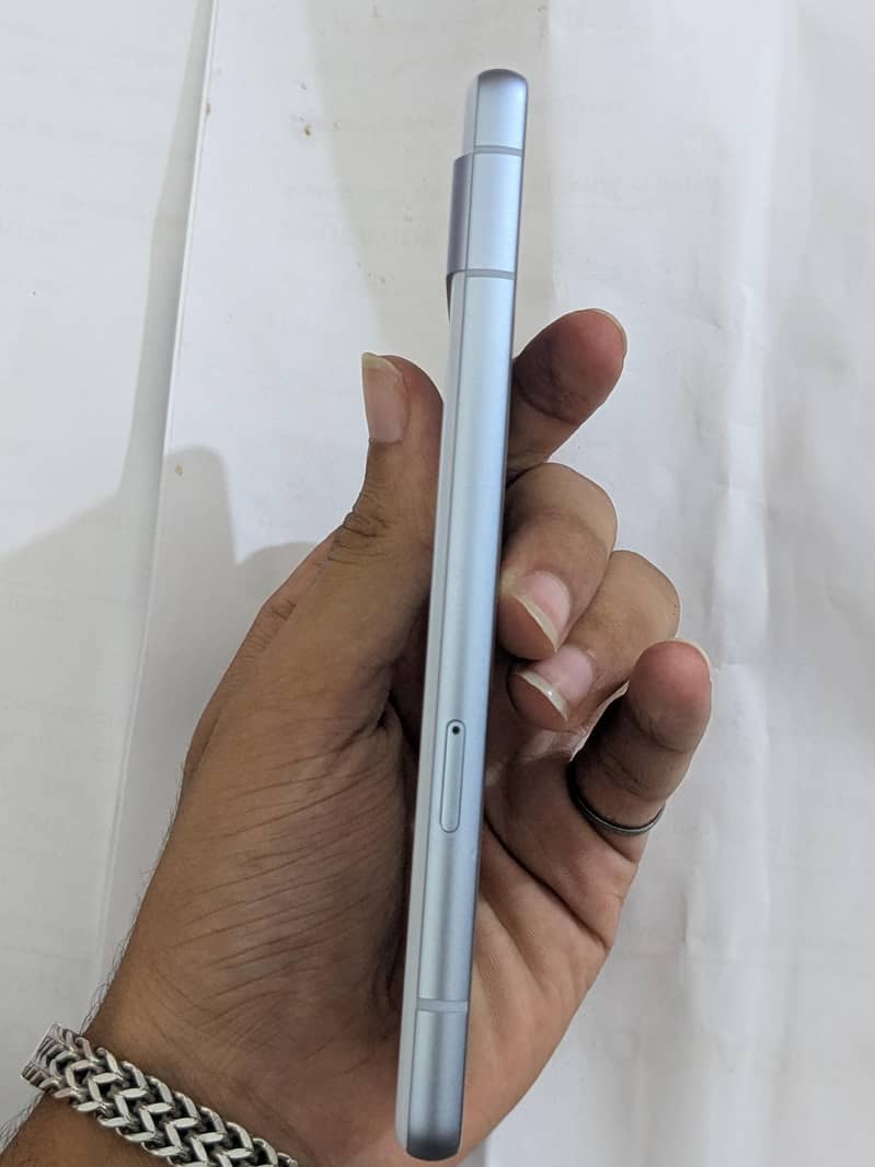 Google Pixel 7a 4