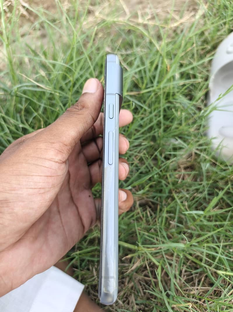 Google Pixel 8 1