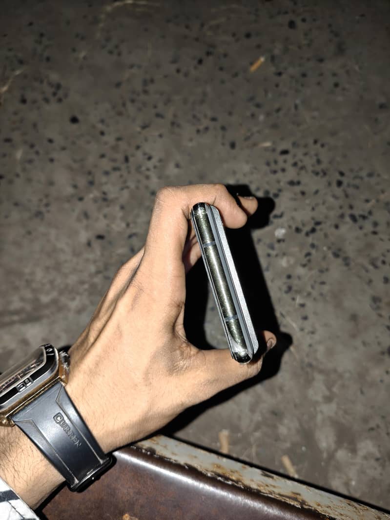 Google Pixel 6 4