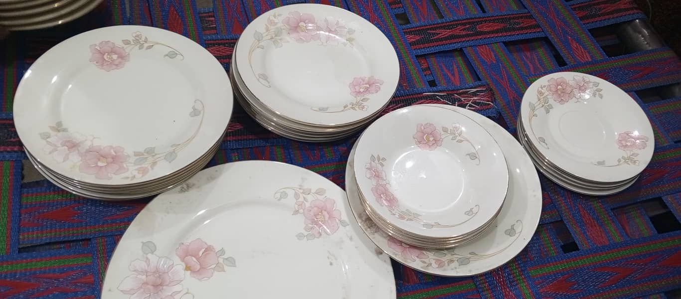 Dinner set 12