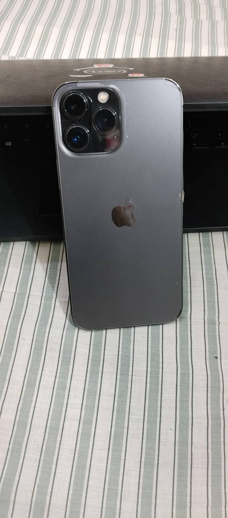Apple iPhone 13 Pro Max 0