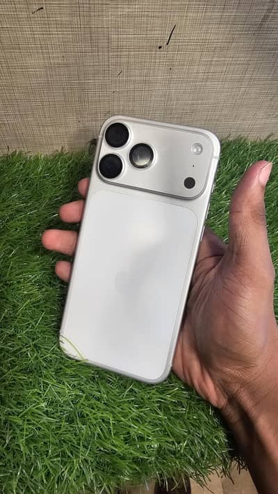 Apple iPhone 17 Pro Max jv