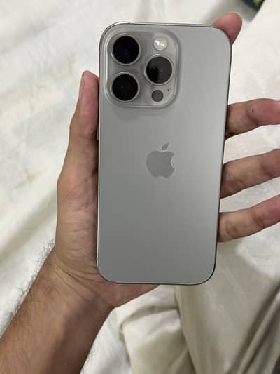 Apple iPhone 16 Pro