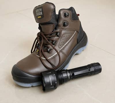 Safety Jogger Safety Shoes + Superfire C16 Flashlight | Combo Deal