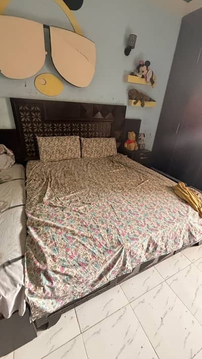 Bed - Wooden bed - Double bed for Sale