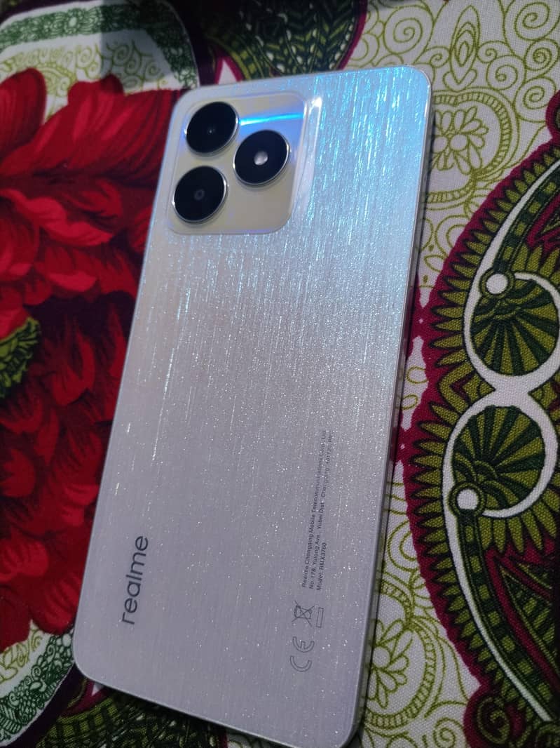 Realme C53 1