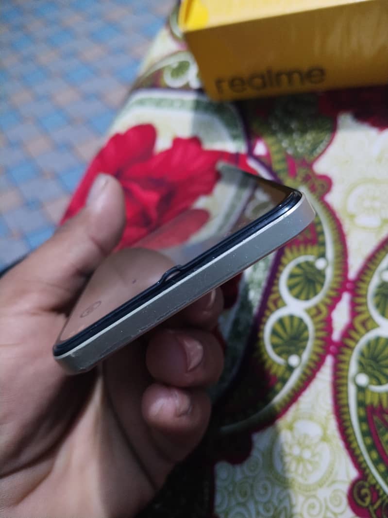 Realme C53 2