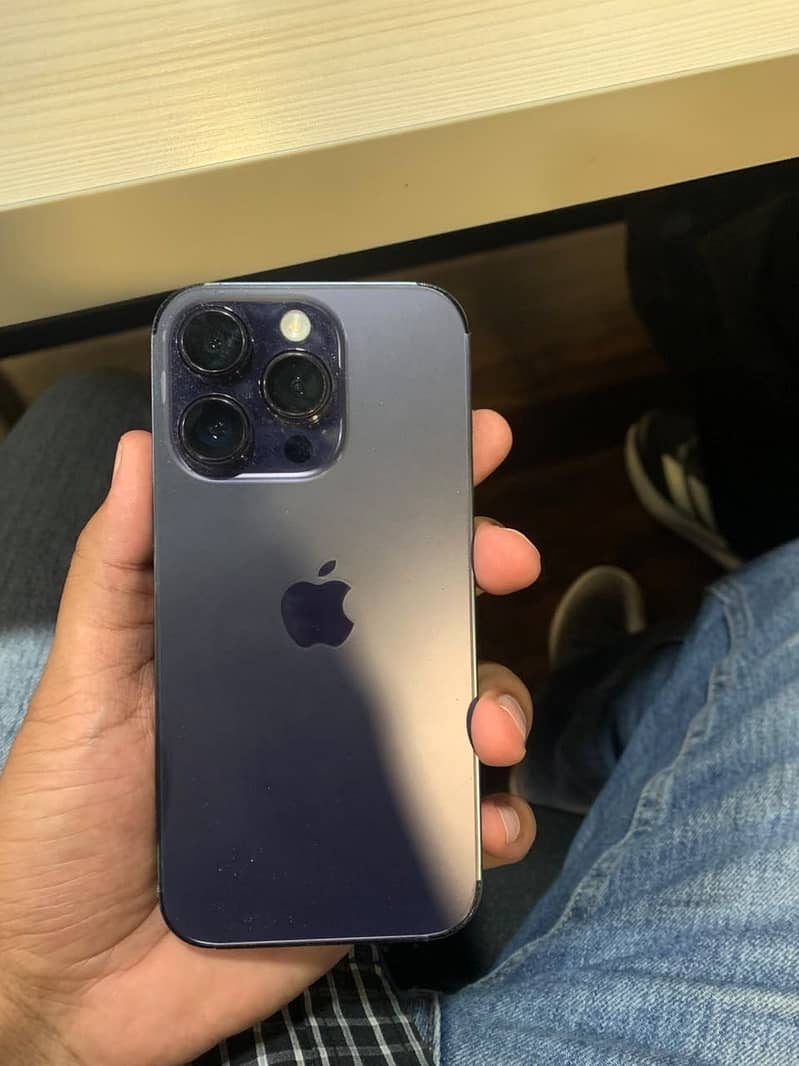 Apple iPhone 14 Pro 1