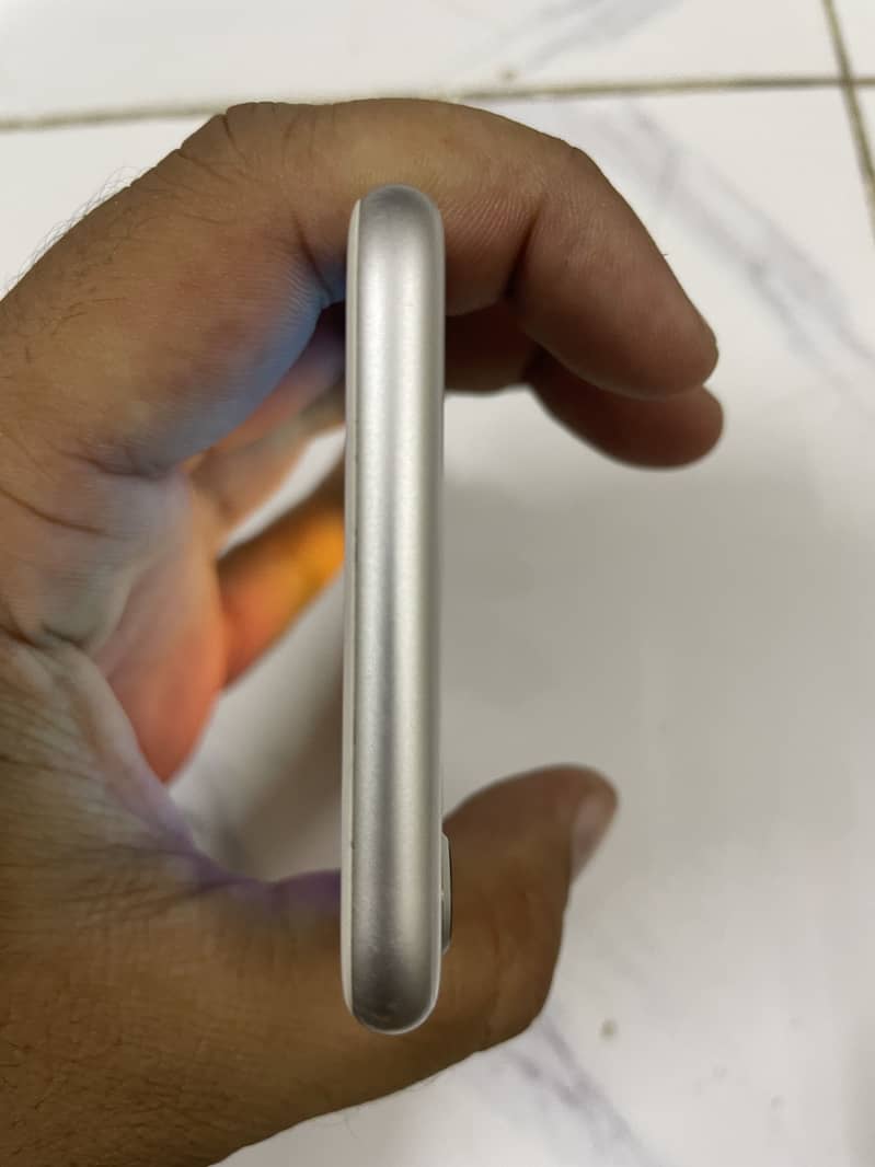 Apple iPhone 8 2