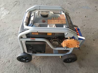 Hyundai HGS2500 2.2KVA Generator Self Start, Gas Kit, New Battery