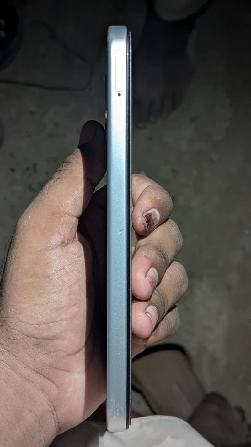 OPPO A6c 1
