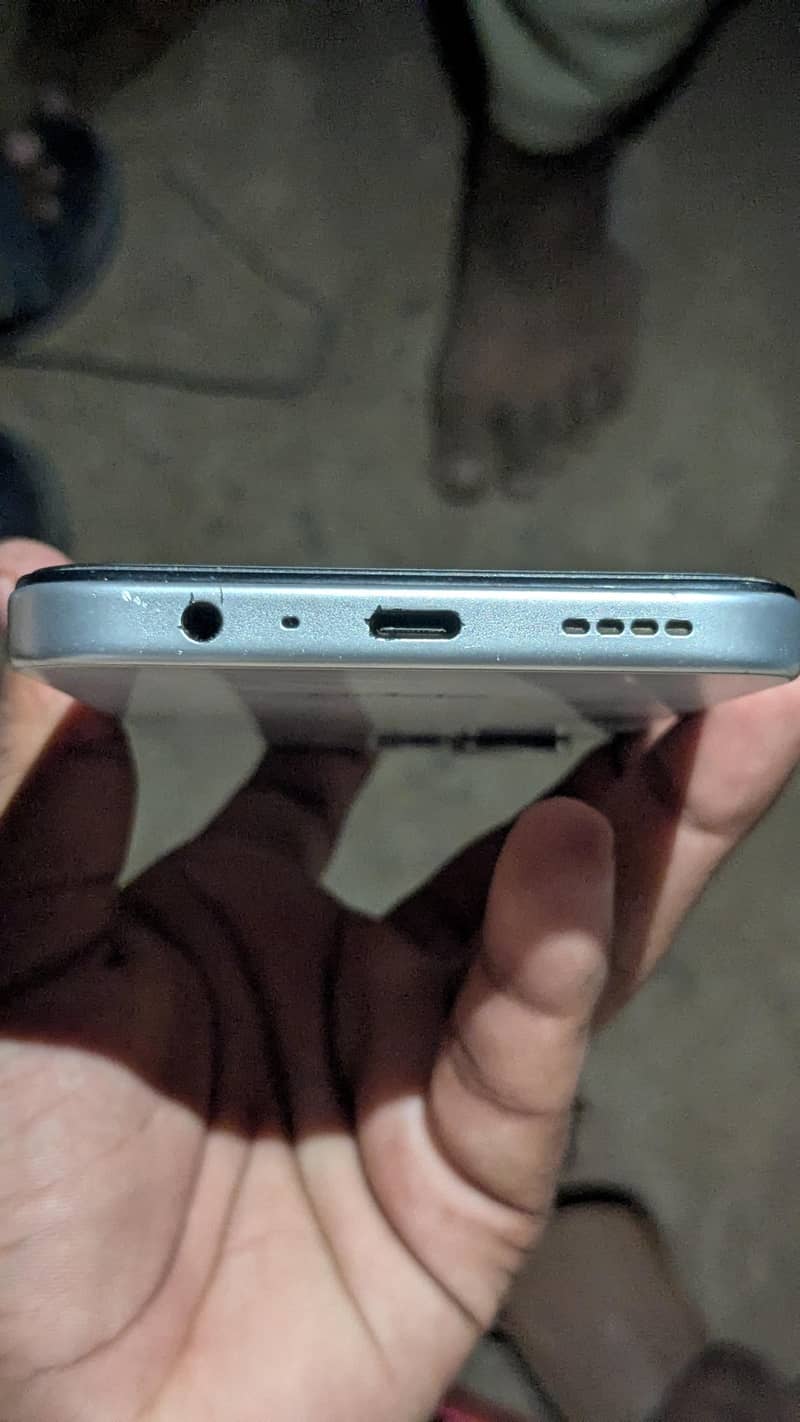 OPPO A6c 4