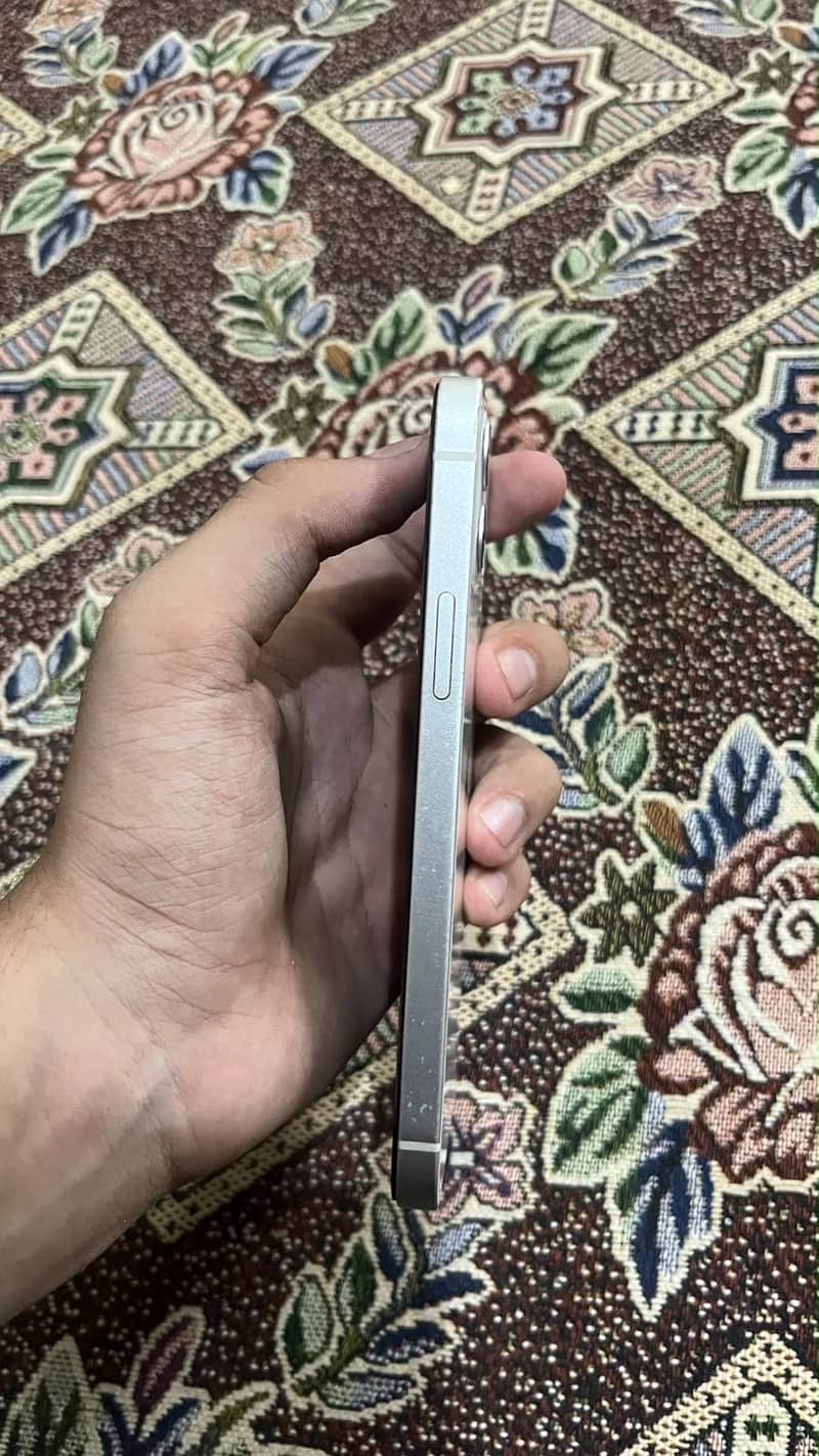 Apple iPhone 12 2