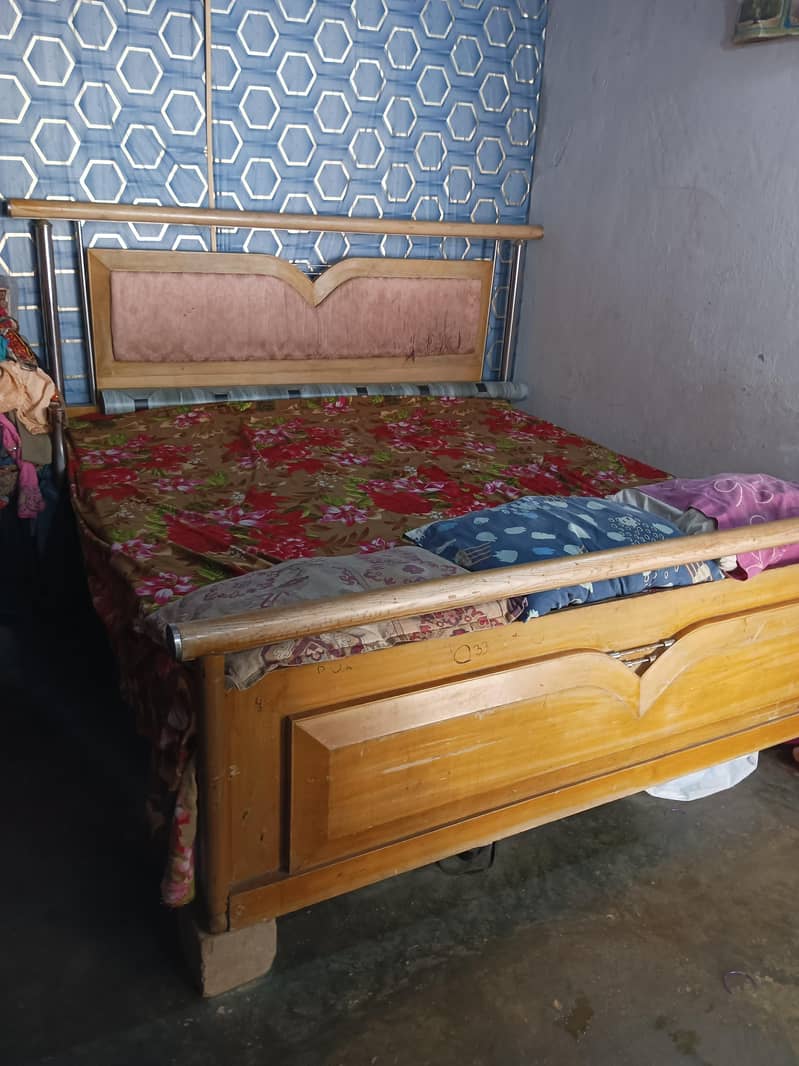 king size bed 1
