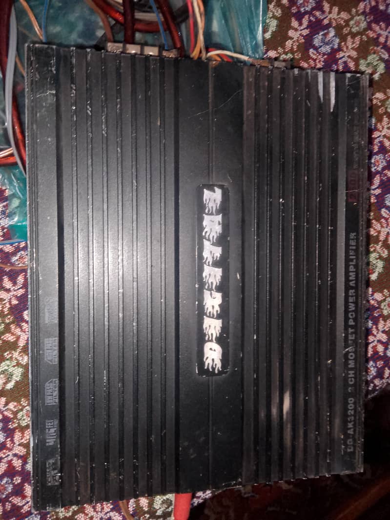2 two channel amplifier 1