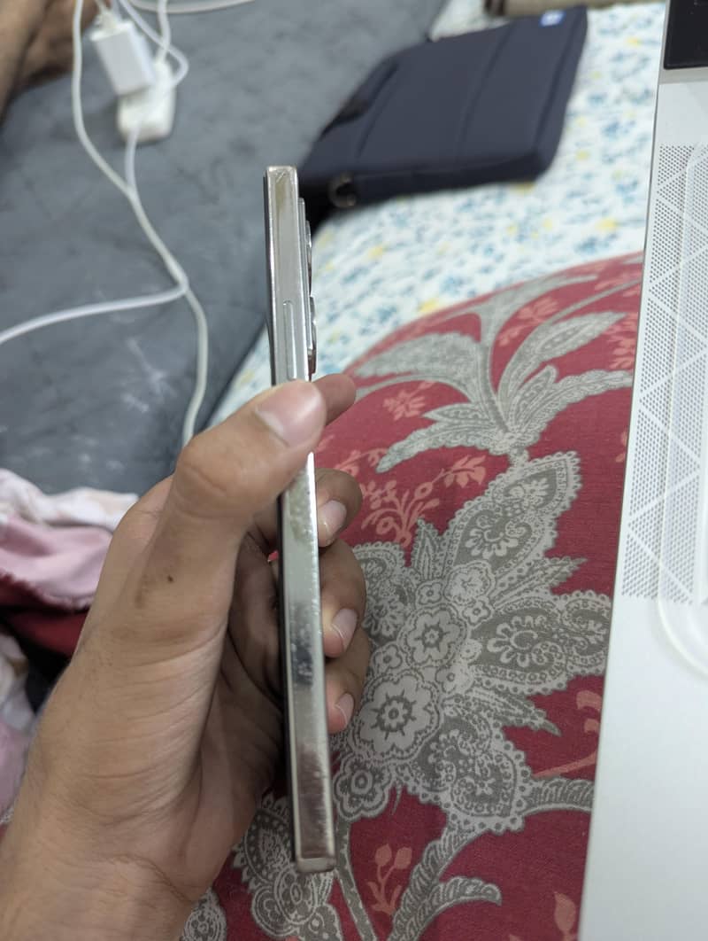 Infinix Note 40 6