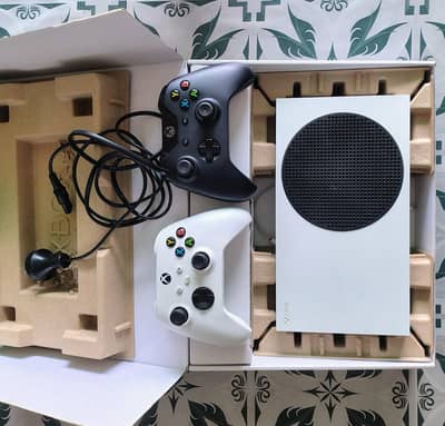 xbox series s - used like new