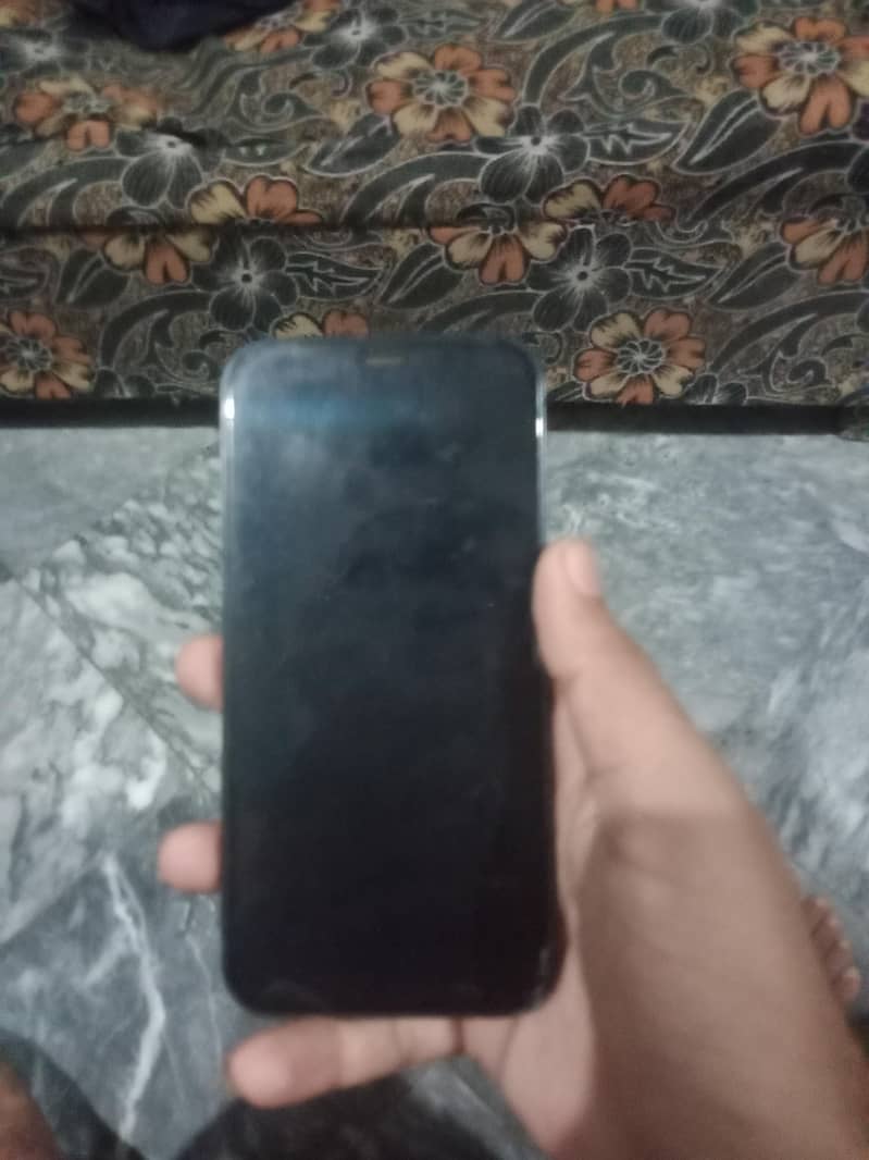 Apple iPhone 12 6