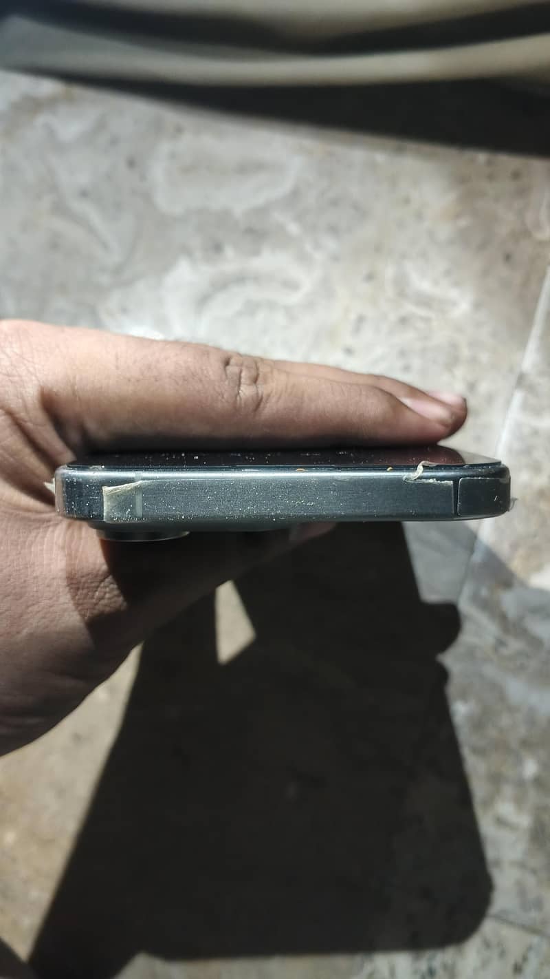Apple iPhone 15 Pro Max 5
