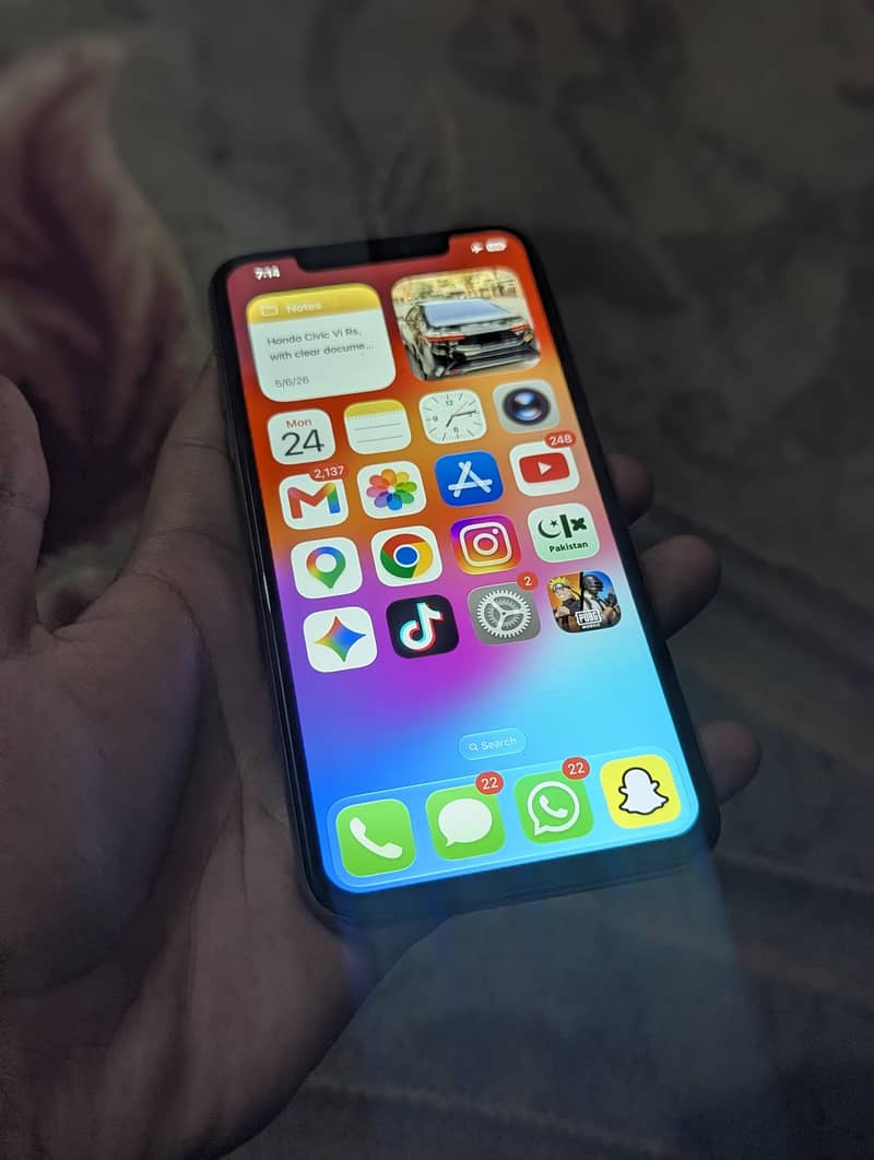 Apple iPhone 11 Pro Max 6