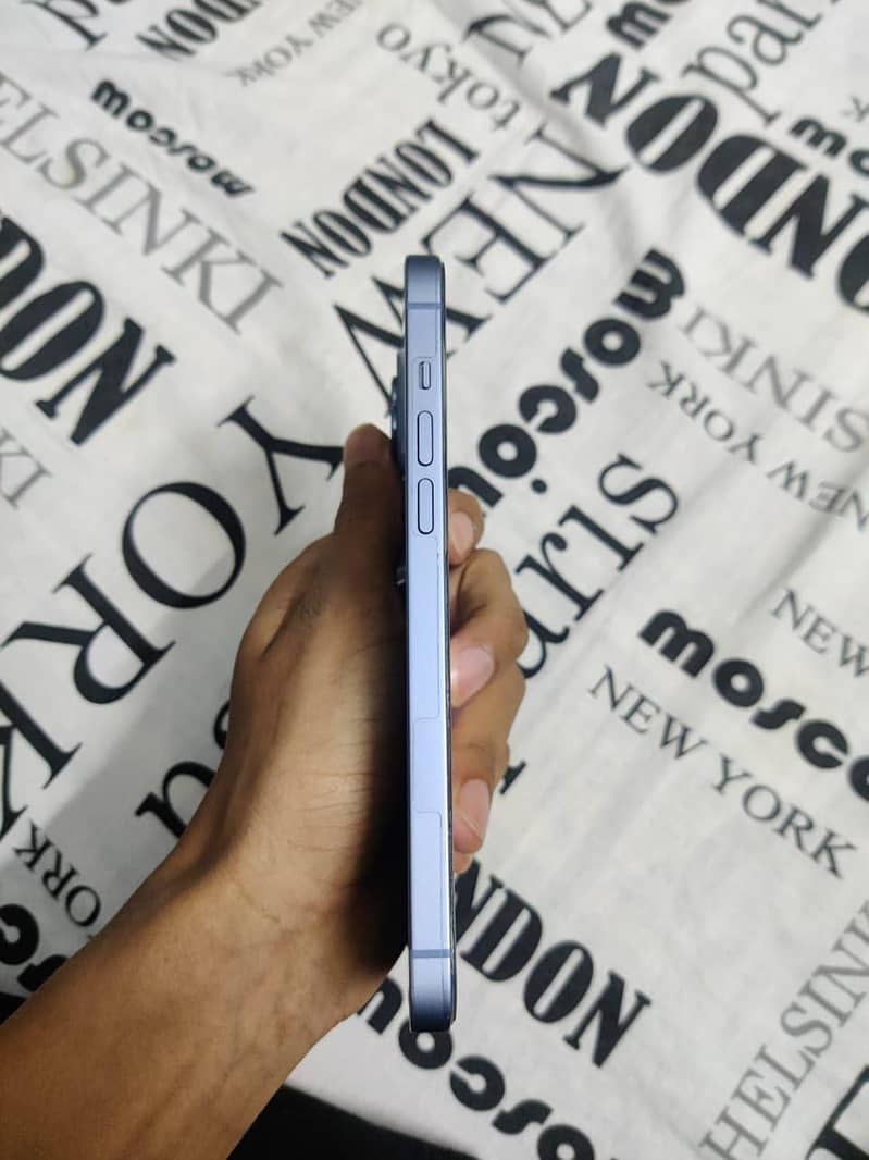 iPhone 14 plus 2