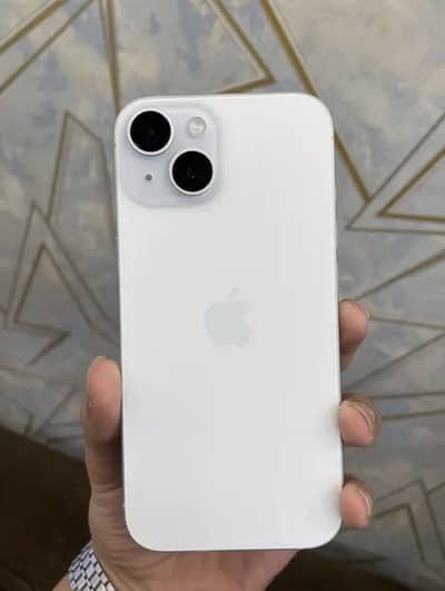 Apple iPhone 15