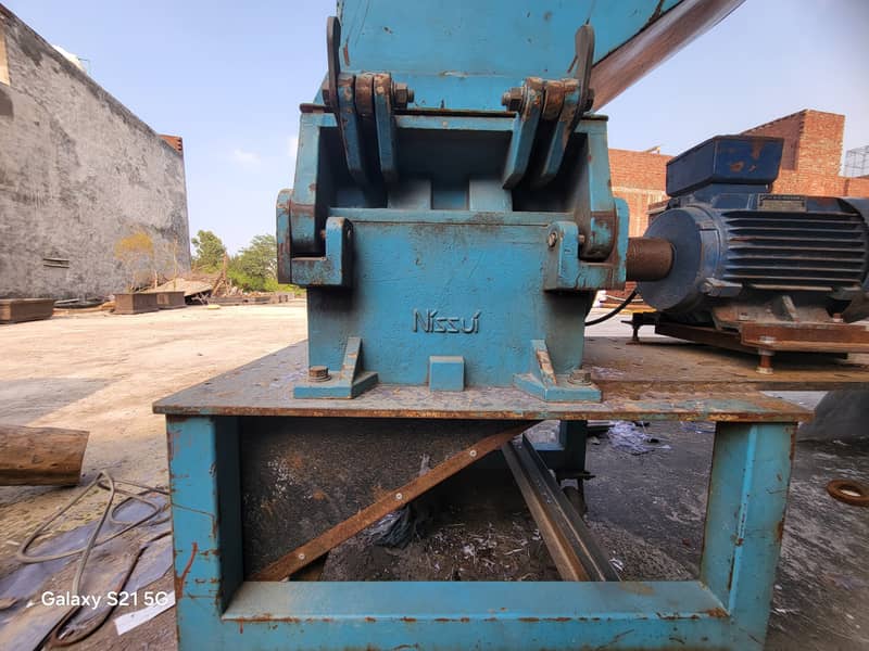 Plastic crusher 0