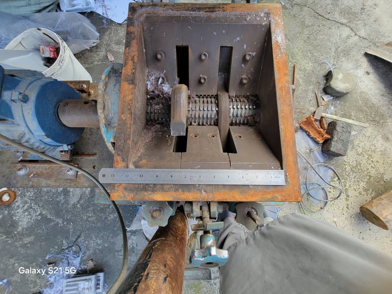 Plastic crusher 5