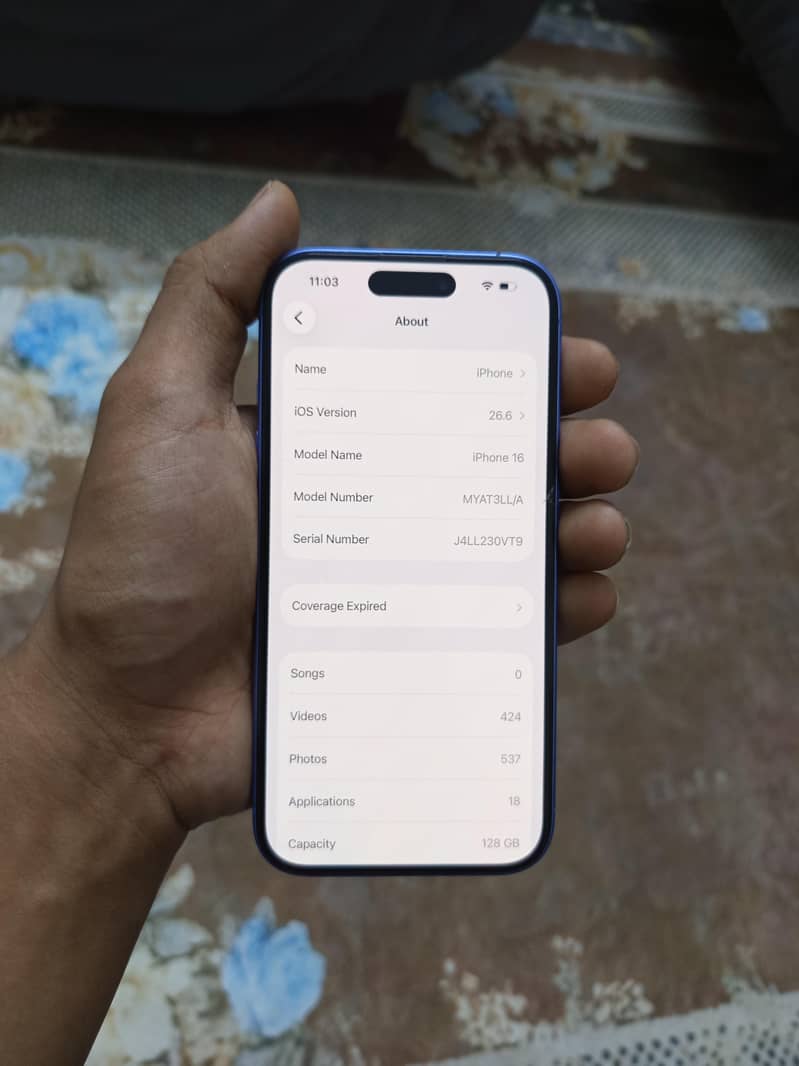 Apple iPhone 16 5