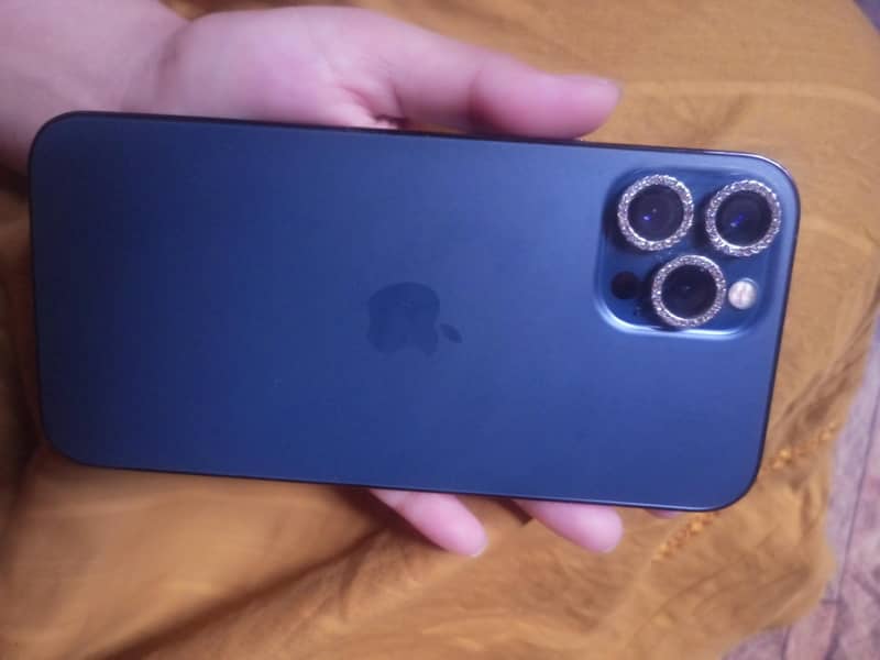 Apple iPhone 12 Pro Max 3