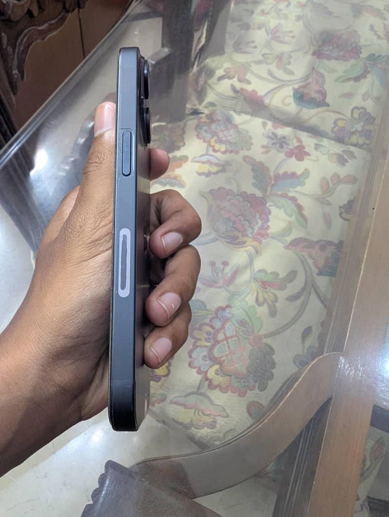Apple Iphone 14 3