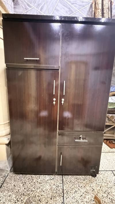 Wadrobe. Urgent selling as we are shifting. Price is negotiable.