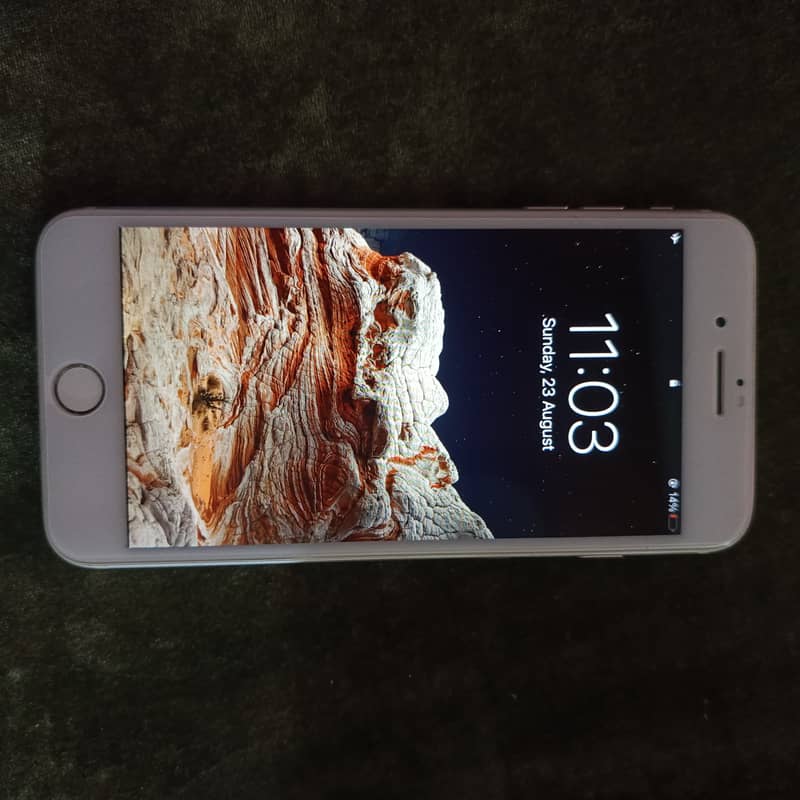 Apple iPhone 7 Plus 2